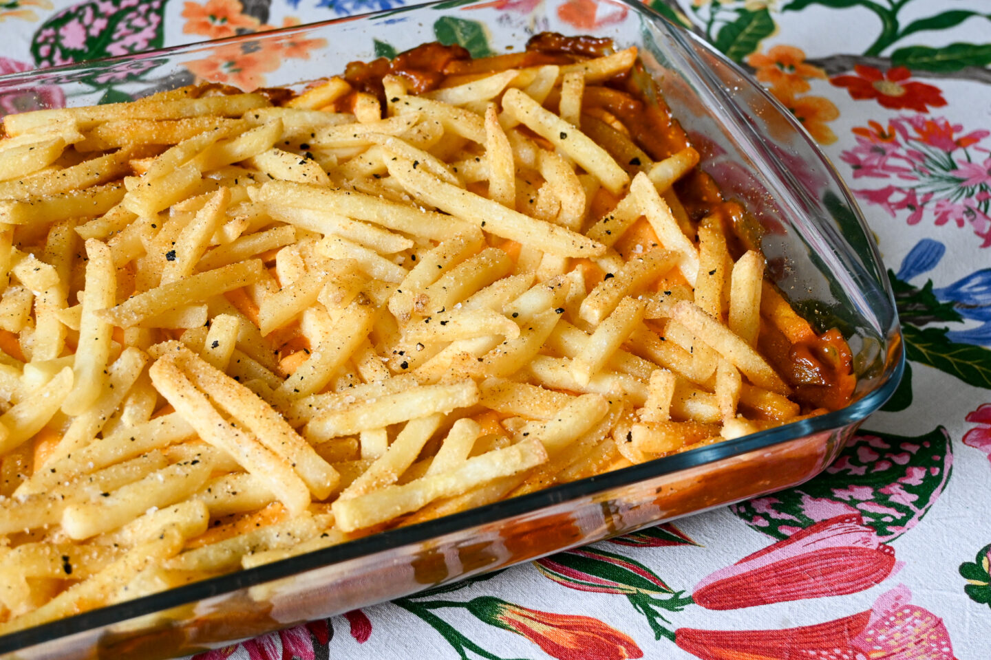 Cheesy Beef & Tomato pie with french fries on top